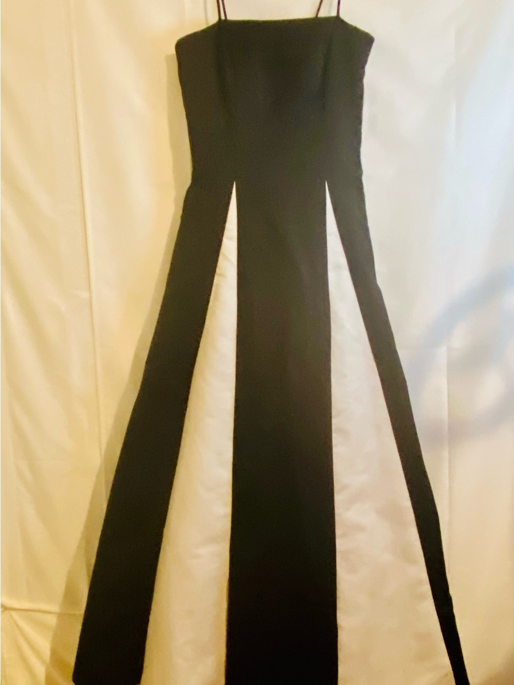 Classic Black and White Spaghetti Strap Prom Gown